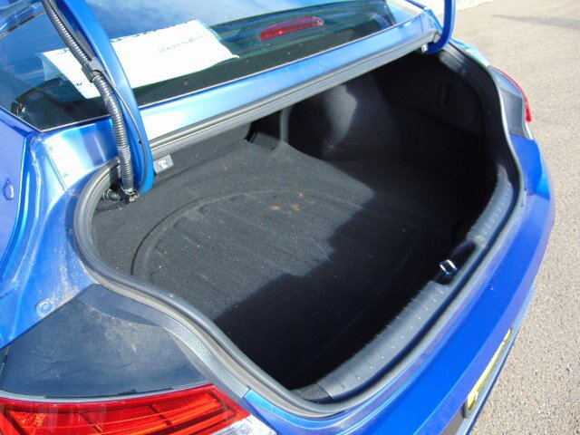Used 2025 Hyundai Elantra Limited FWD image 25