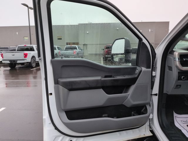 Certified 2024 Ford F250 XL w/ Snow Plow Prep Package AWD/4WD image 17