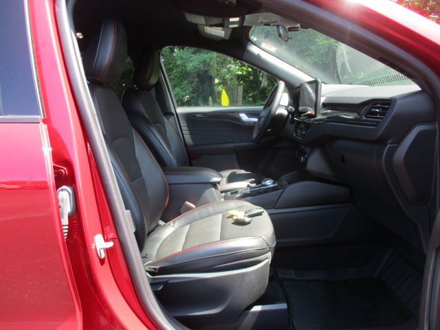 Certified 2023 Ford Escape ST-Line w/ Tech Pack #1 AWD/4WD image 34