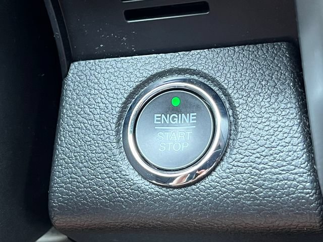 Certified 2020 Ford Expedition XLT w/ Equipment Group 201A AWD/4WD image 31