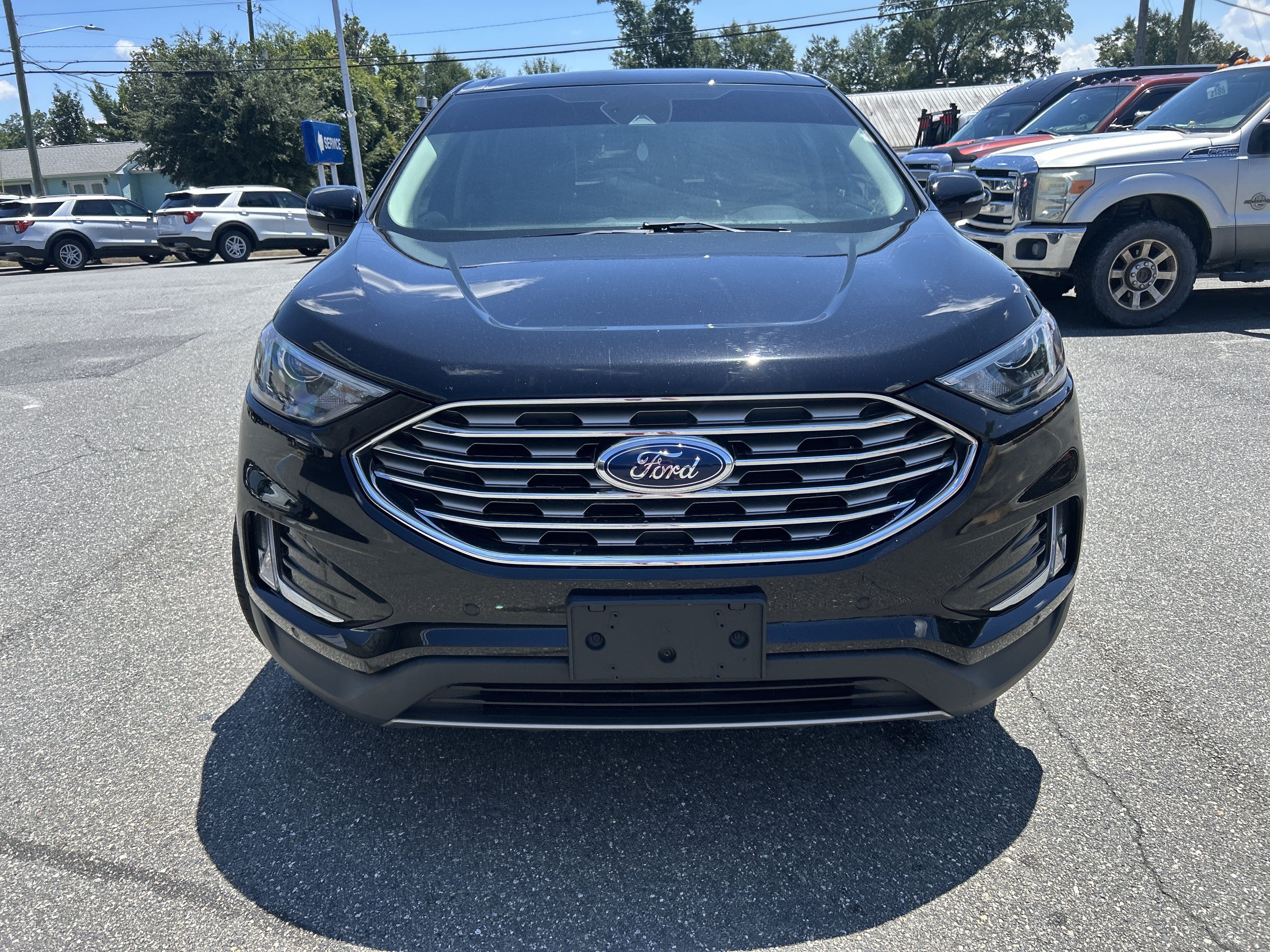Certified 2024 Ford Edge Titanium AWD/4WD image 2