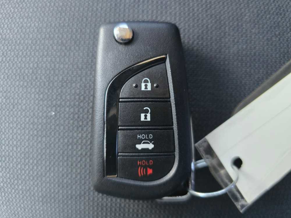 Used 2025 Toyota Corolla LE FWD image 21