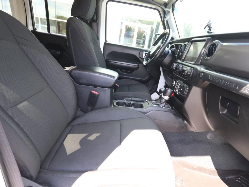 Used 2022 Jeep Wrangler Unlimited Sport AWD/4WD image 16