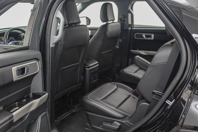 Certified 2023 Ford Explorer XLT w/ Equipment Group 202A AWD/4WD image 19