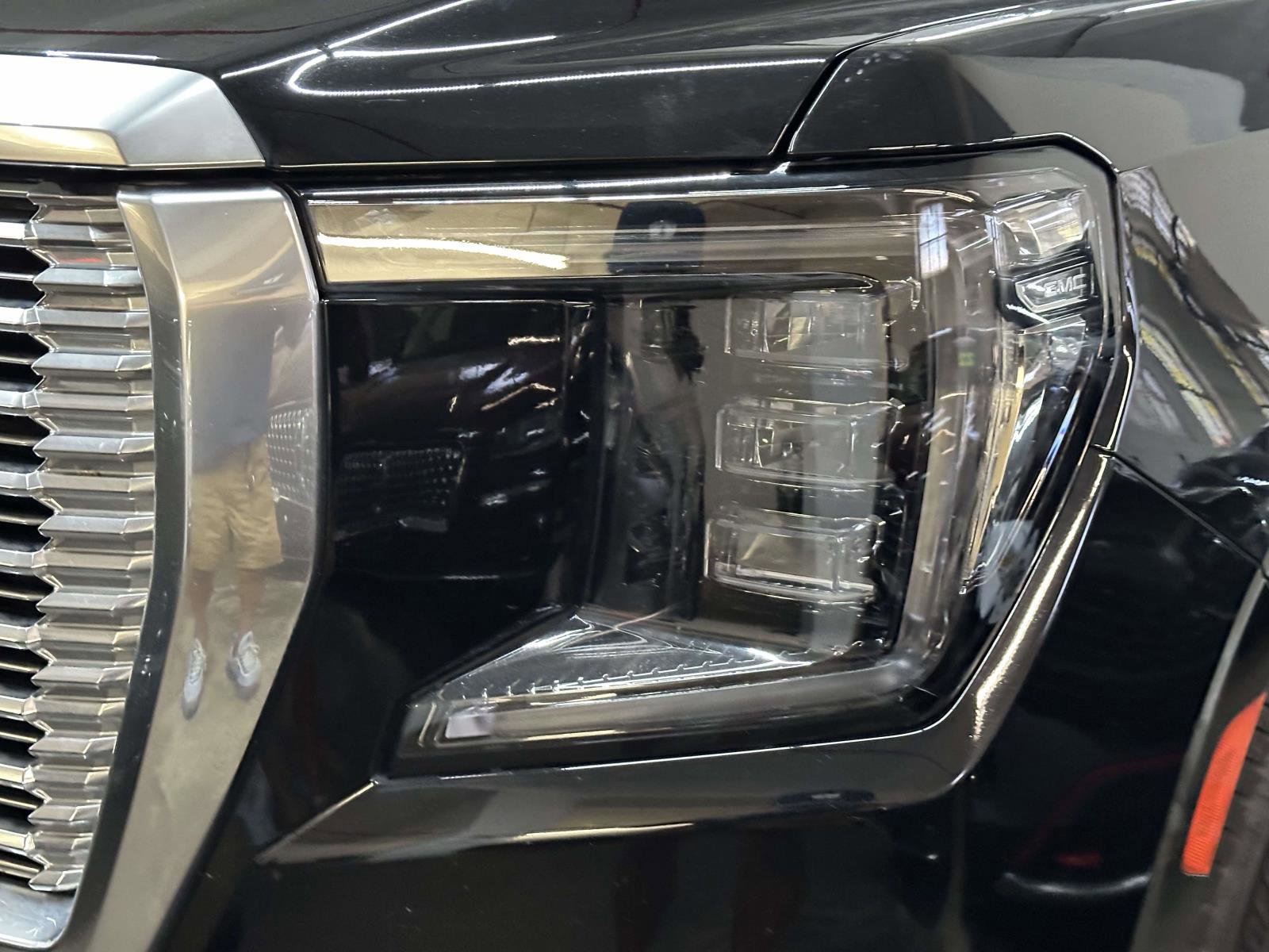 Used 2023 GMC Yukon Denali image 6