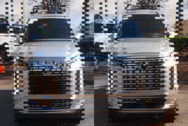 Used 2023 Hyundai Palisade Calligraphy image 8