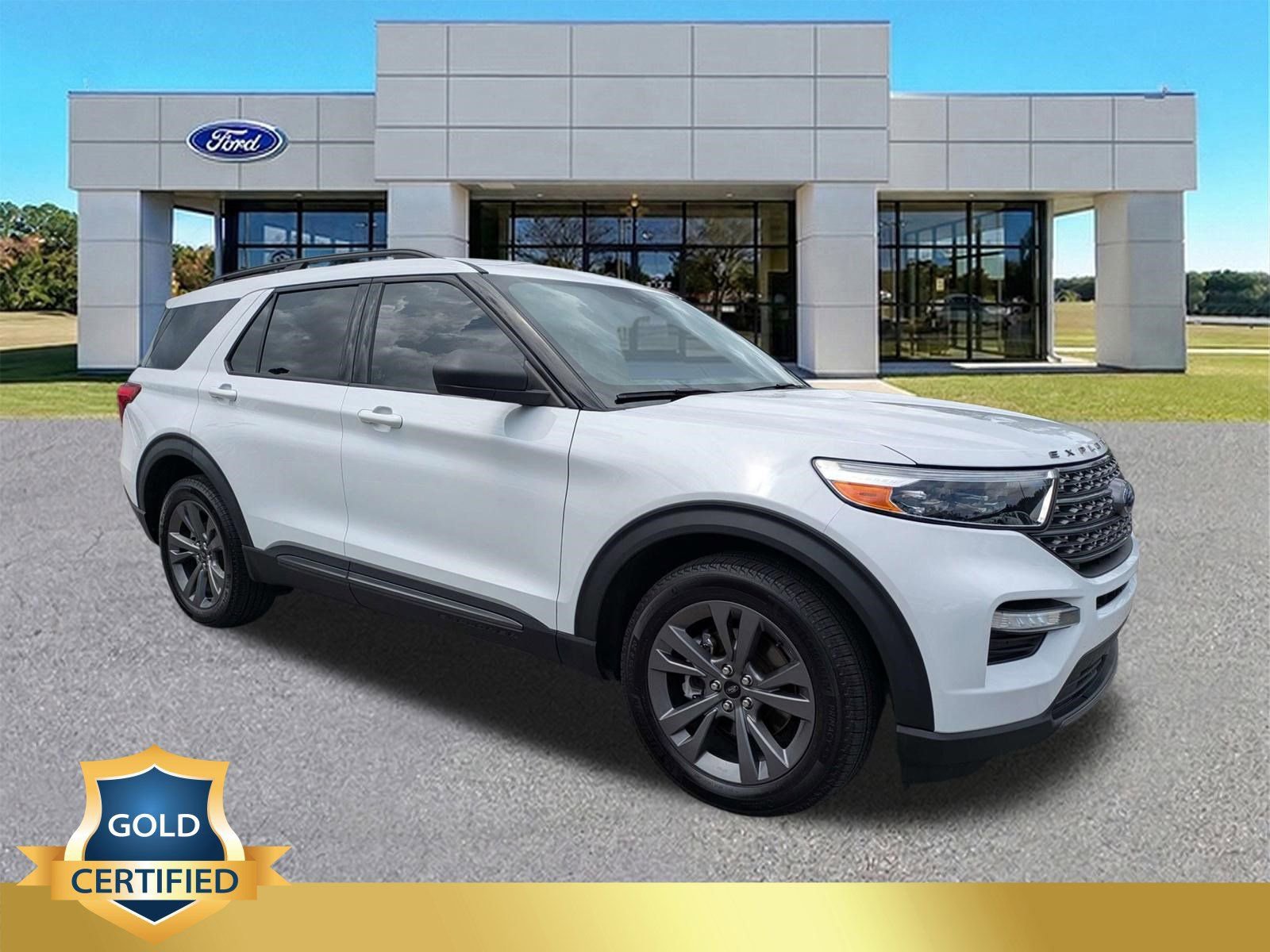 Certified 2021 Ford Explorer XLT w/ Equipment Group 202A