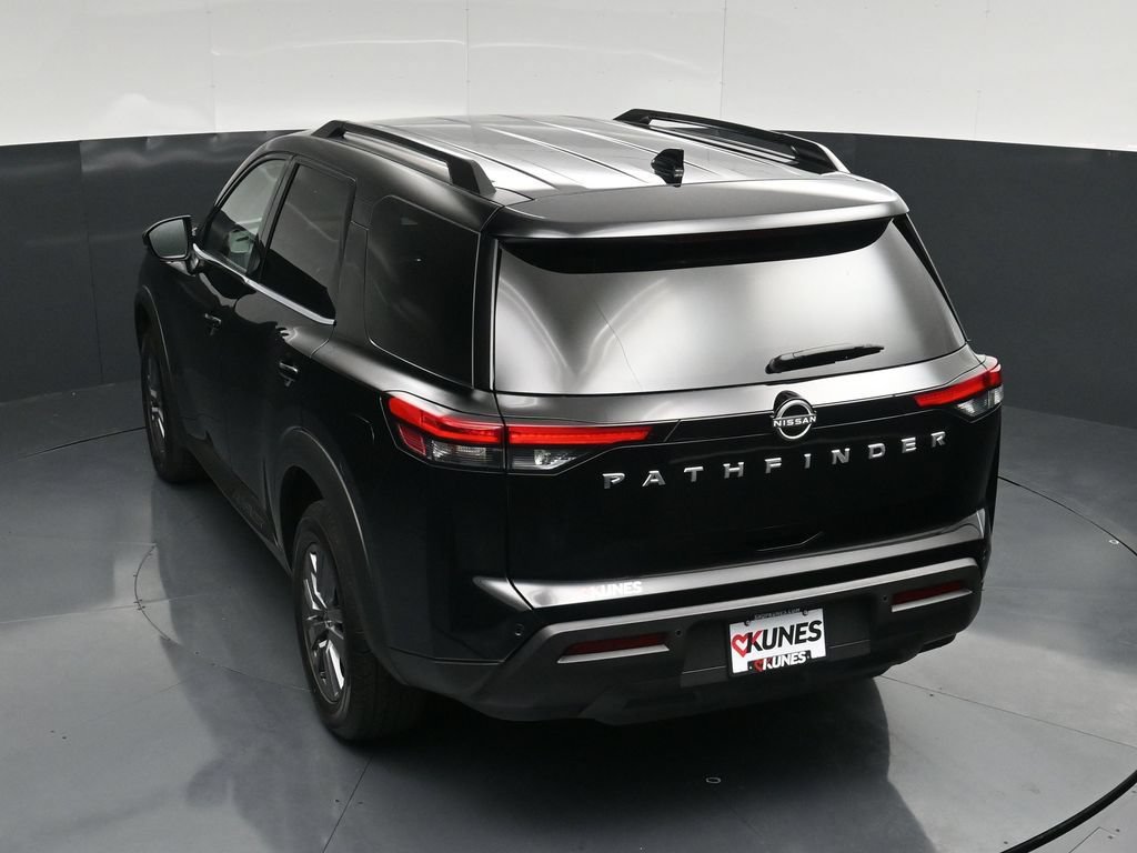 Used 2025 Nissan Pathfinder SV FWD image 52