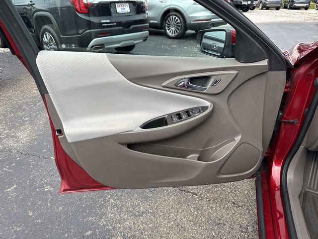 Used 2021 Chevrolet Malibu LT image 18