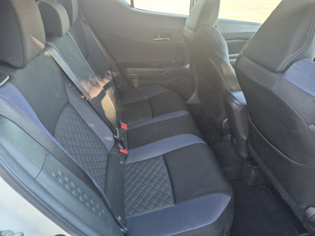 Used 2020 Toyota C-HR XLE FWD image 32