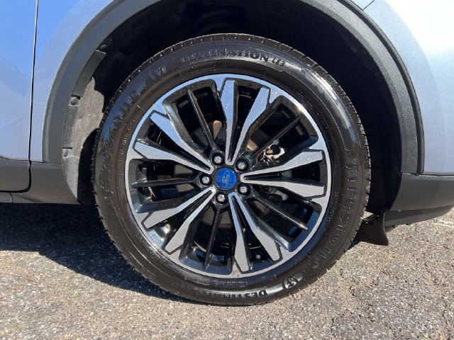 Certified 2022 Ford Escape SEL w/ SEL Stealth AWD Package image 13