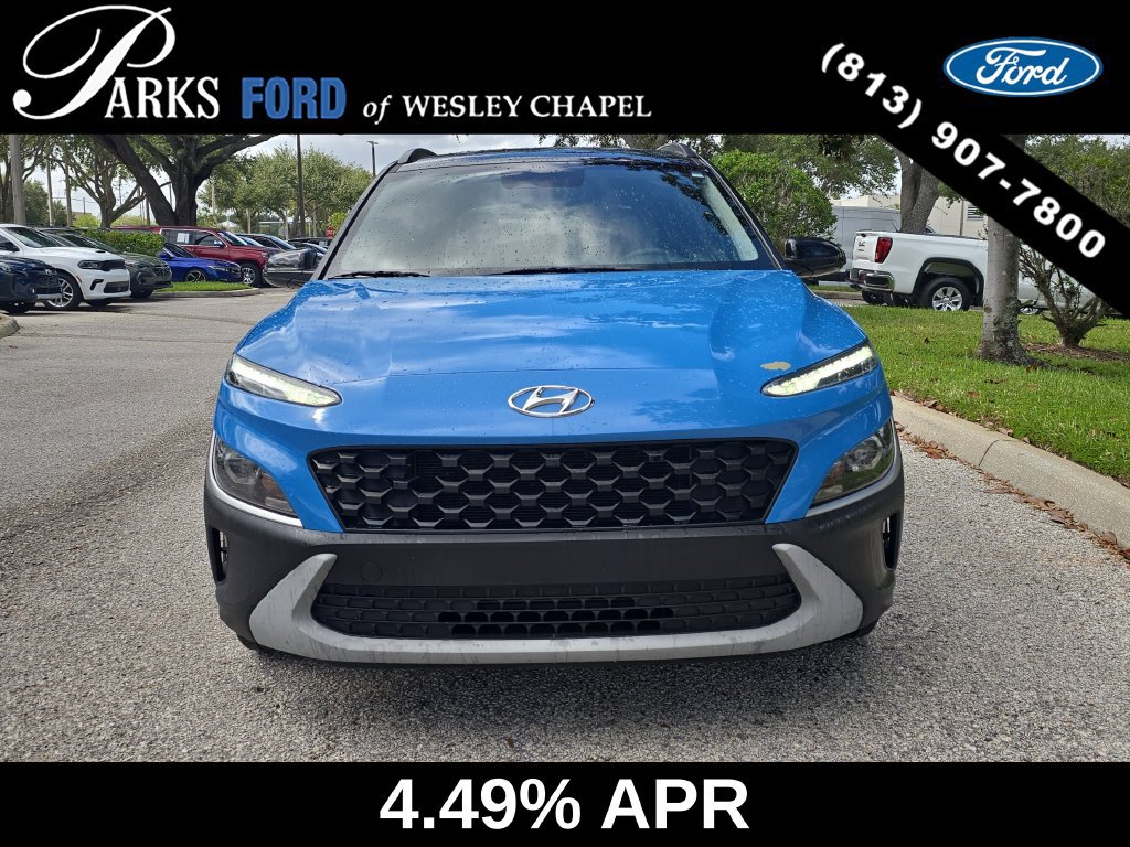 Used 2023 Hyundai Kona SEL w/ Cargo Package FWD image 3