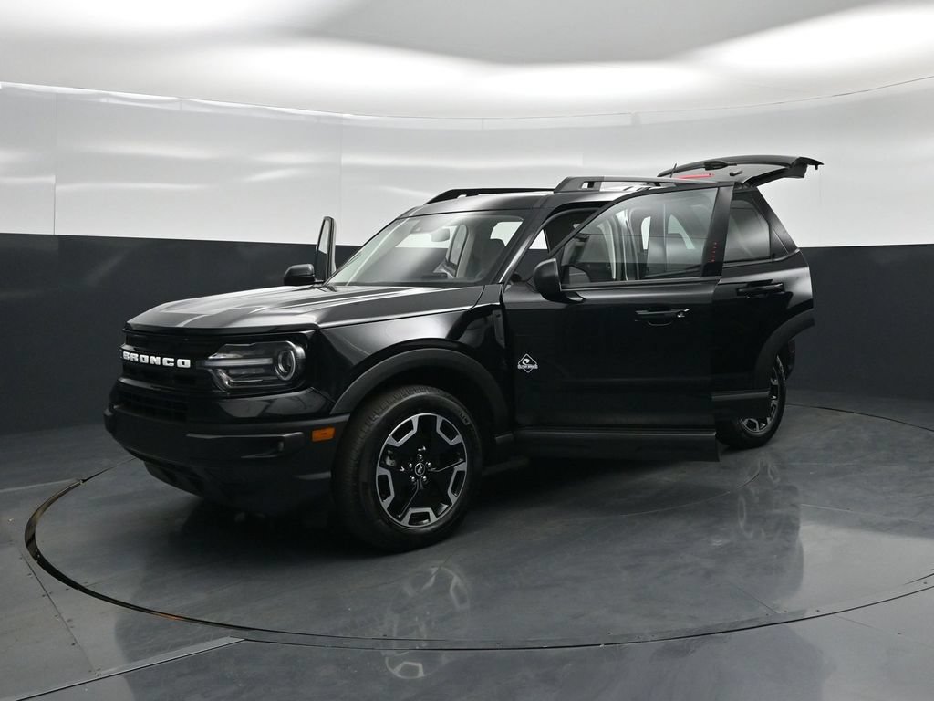 Certified 2023 Ford Bronco Sport Outer Banks w/ Tech Package AWD/4WD image 27