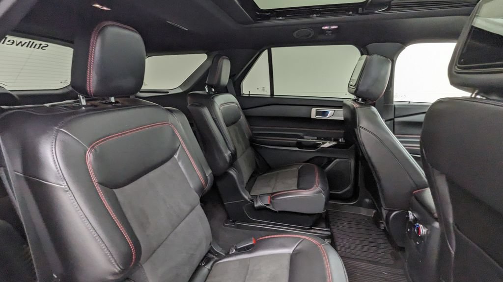 Certified 2023 Ford Explorer ST-Line w/ Class IV Trailer Tow Package AWD/4WD image 39