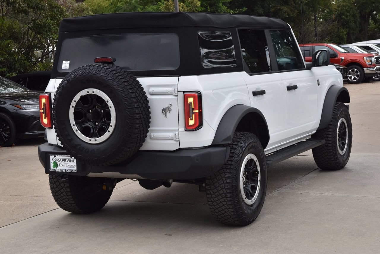 Certified 2023 Ford Bronco Big Bend w/ Sasquatch Package AWD/4WD image 8