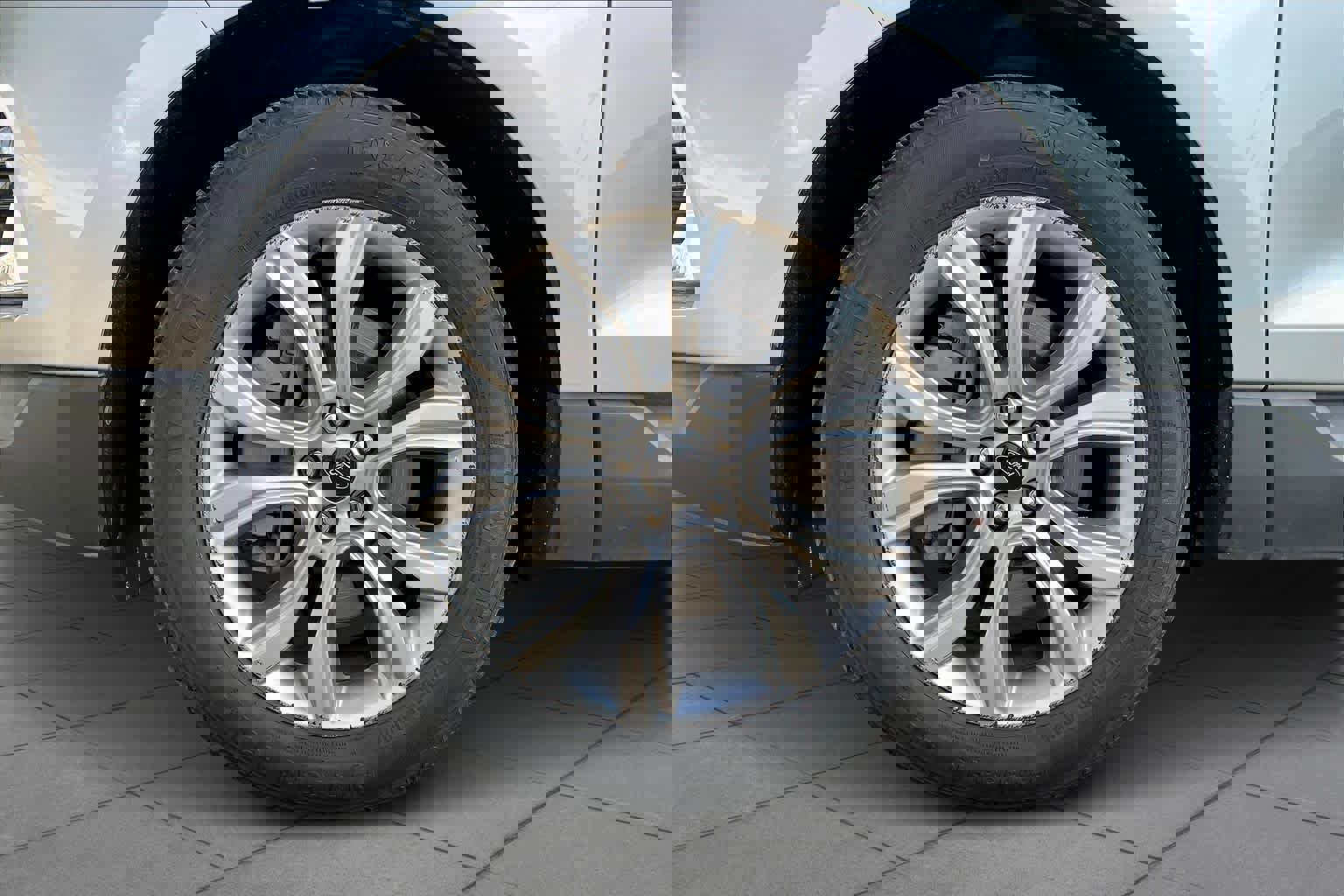 Certified 2024 Ford Edge Titanium image 10