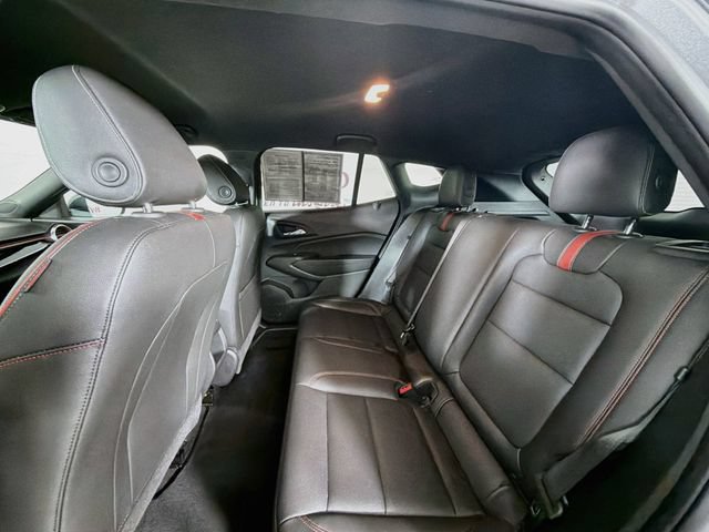 Used 2025 Chevrolet Trax RS w/ Driver Confidence Package FWD image 28