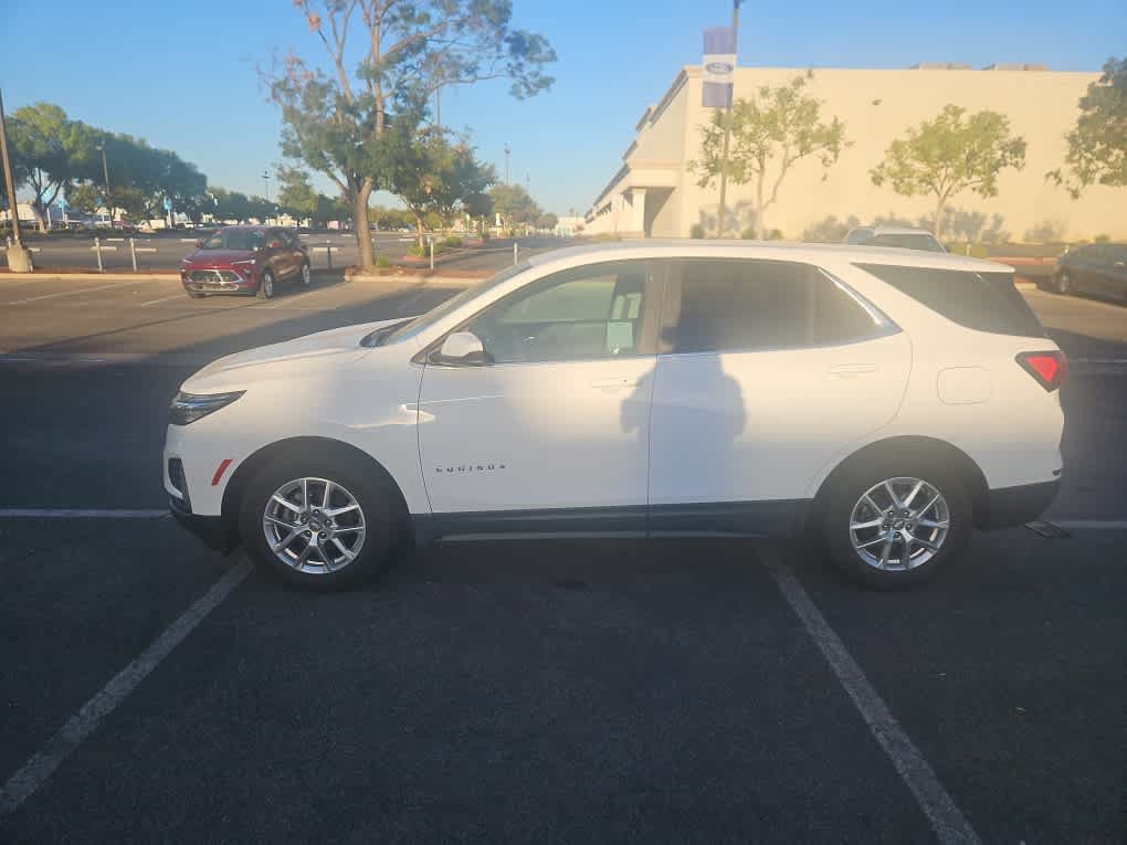 Used 2023 Chevrolet Equinox LT FWD image 4