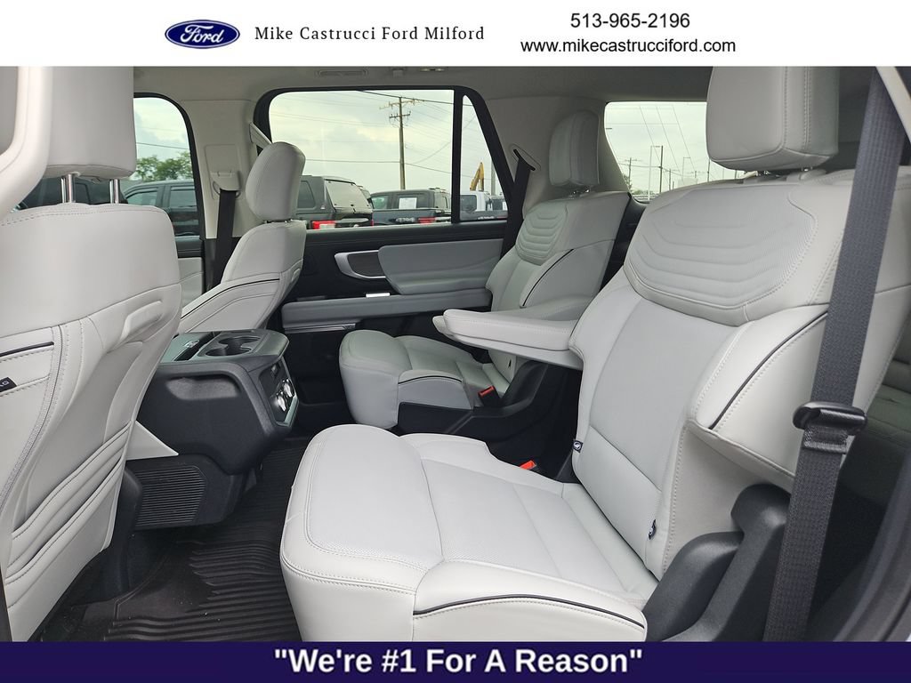 Certified 2025 Ford Expedition Platinum w/ Platinum Ultimate Package AWD/4WD image 29