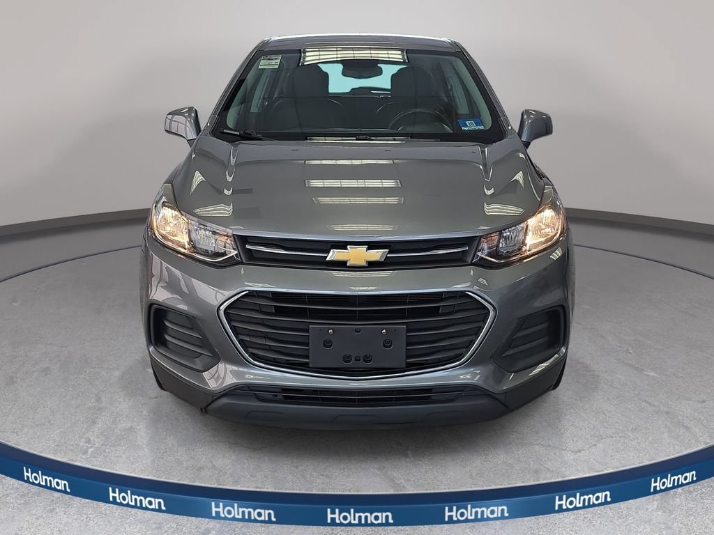 Used 2020 Chevrolet Trax LS FWD image 2