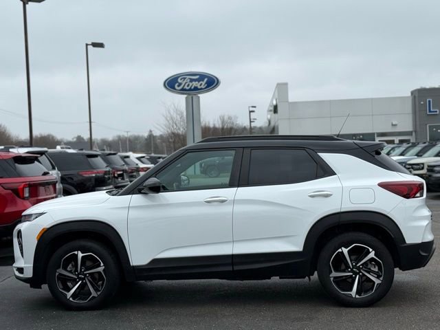 Used 2023 Chevrolet TrailBlazer RS w/ Convenience Package AWD/4WD image 43