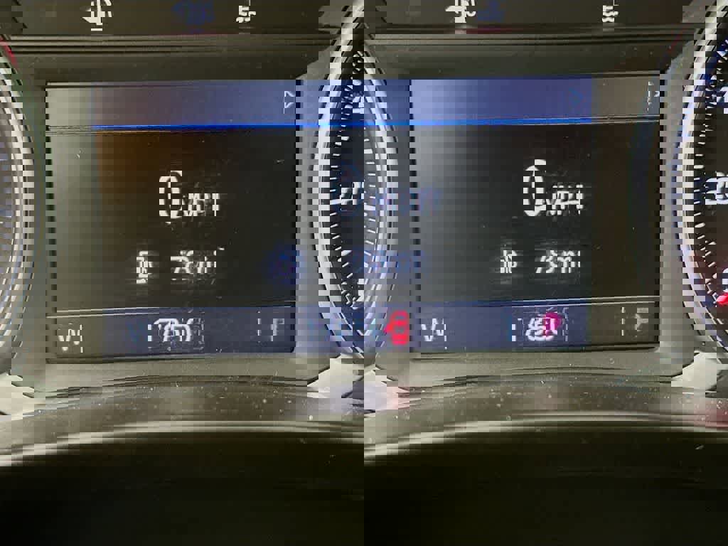 Used 2024 GMC Terrain SLT image 22