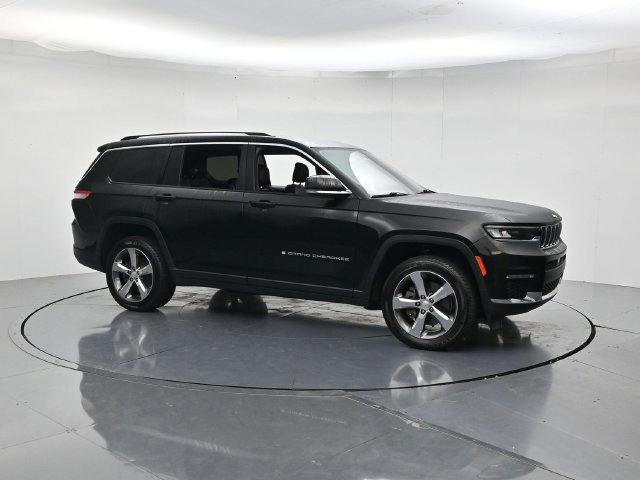Used 2022 Jeep Grand Cherokee L Limited AWD/4WD image 3