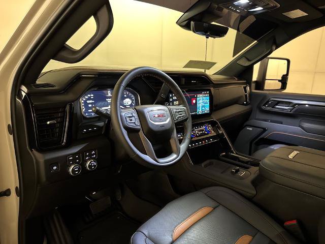 Used 2026 GMC Sierra 2500 AT4 w/ AT4 Premium Plus Package AWD/4WD image 6