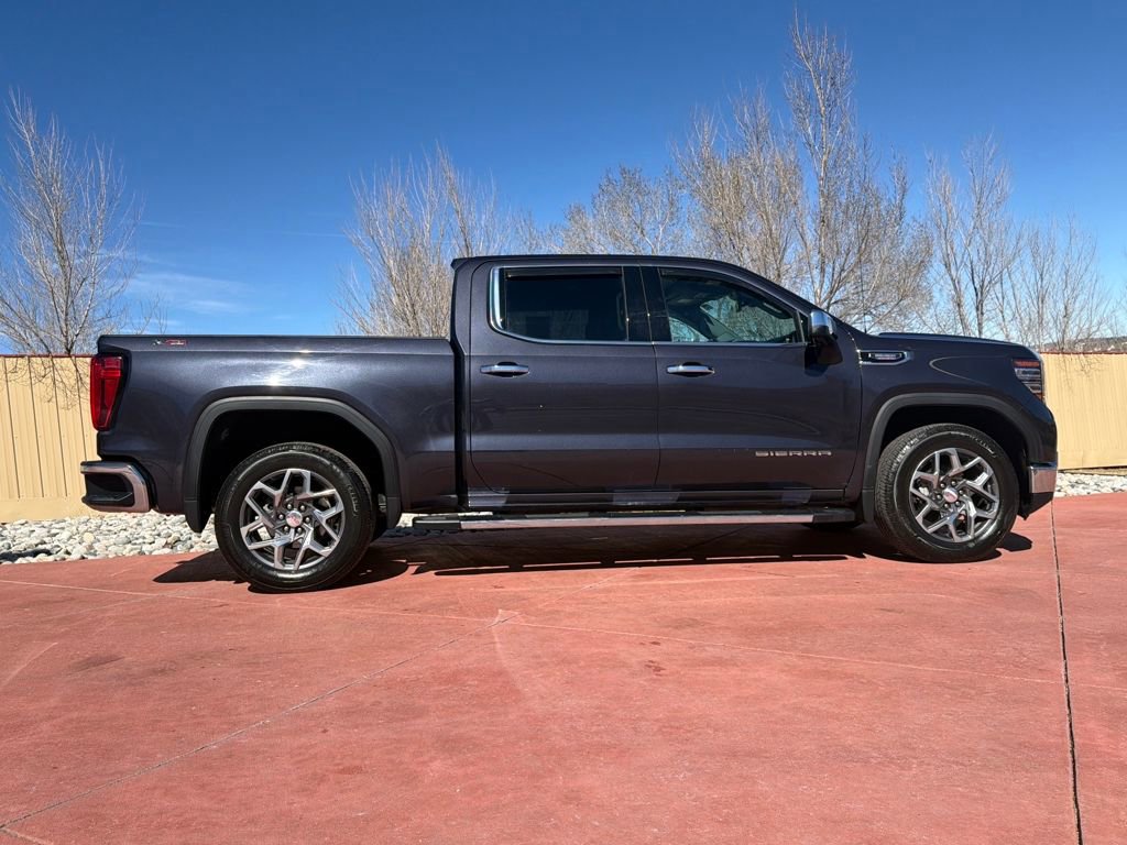Used 2022 GMC Sierra 1500 SLT w/ SLT Premium Plus Package AWD/4WD image 6