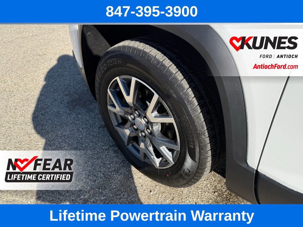 Used 2023 GMC Acadia SLT image 10