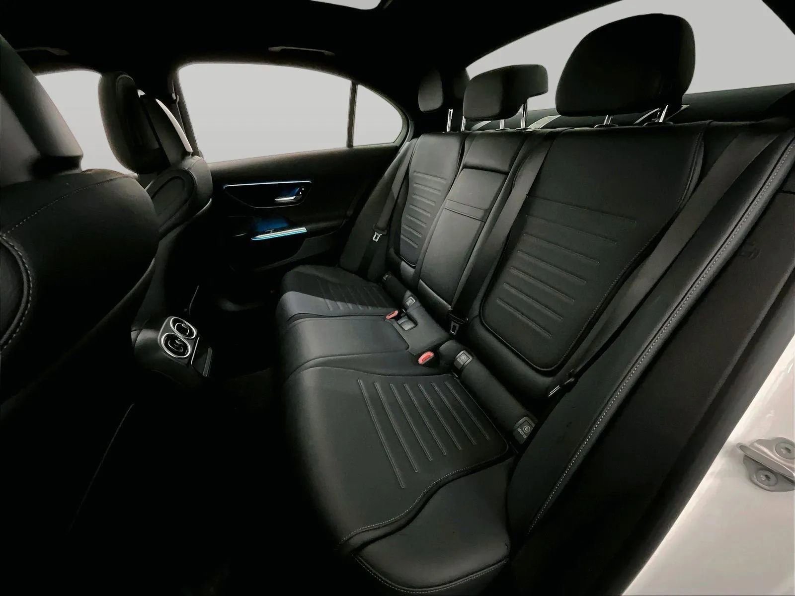 Used 2022 Mercedes-Benz C 300 4MATIC Sedan image 25