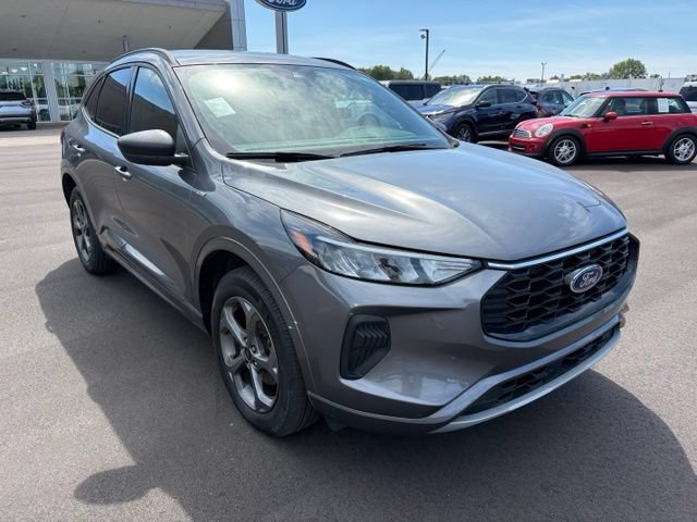 Certified 2024 Ford Escape ST-Line w/ Tech Pack #1 AWD/4WD image 7