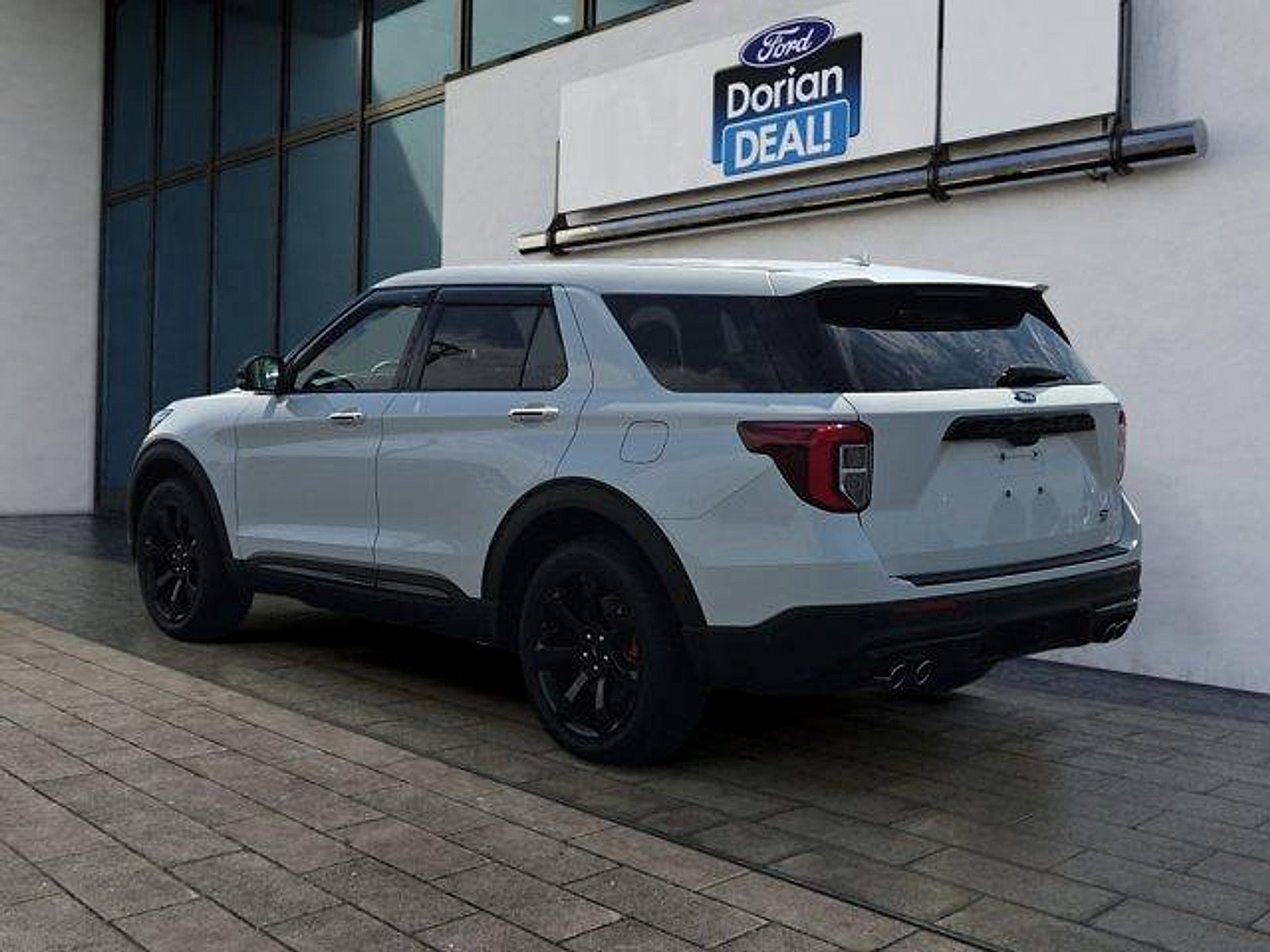 Certified 2022 Ford Explorer ST w/ Equipment Group 401A AWD/4WD image 5
