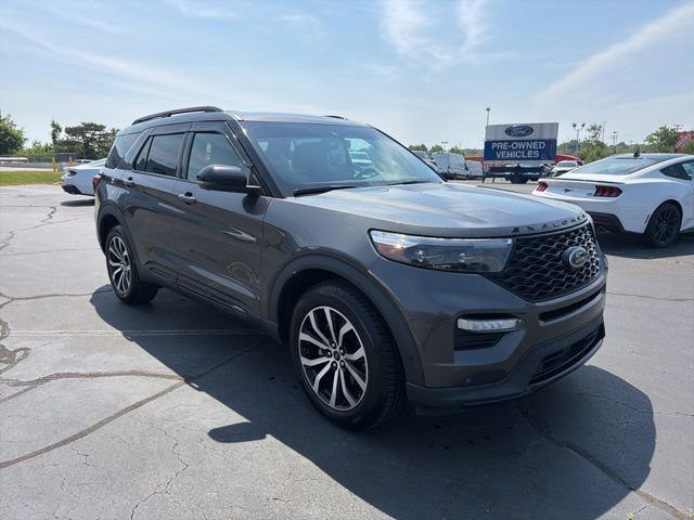 Certified 2020 Ford Explorer ST w/ Premium Technology Package AWD/4WD image 7
