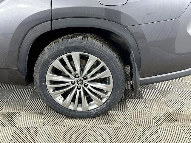 Used 2022 Toyota Highlander Platinum image 33