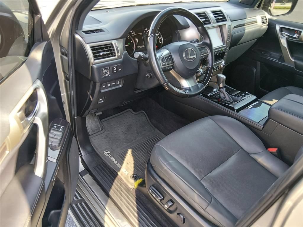 Used 2021 Lexus GX 460 Premium w/ Premium Package AWD/4WD image 10