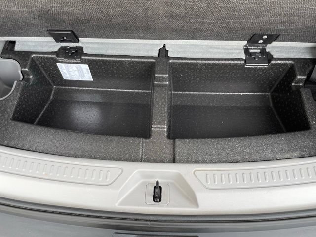 Used 2019 GMC Acadia SLT AWD/4WD image 39