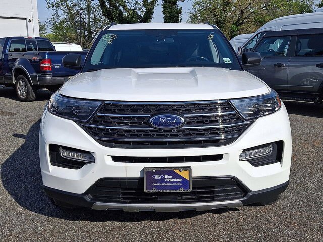 Certified 2022 Ford Explorer XLT w/ Equipment Group 202A AWD/4WD image 29