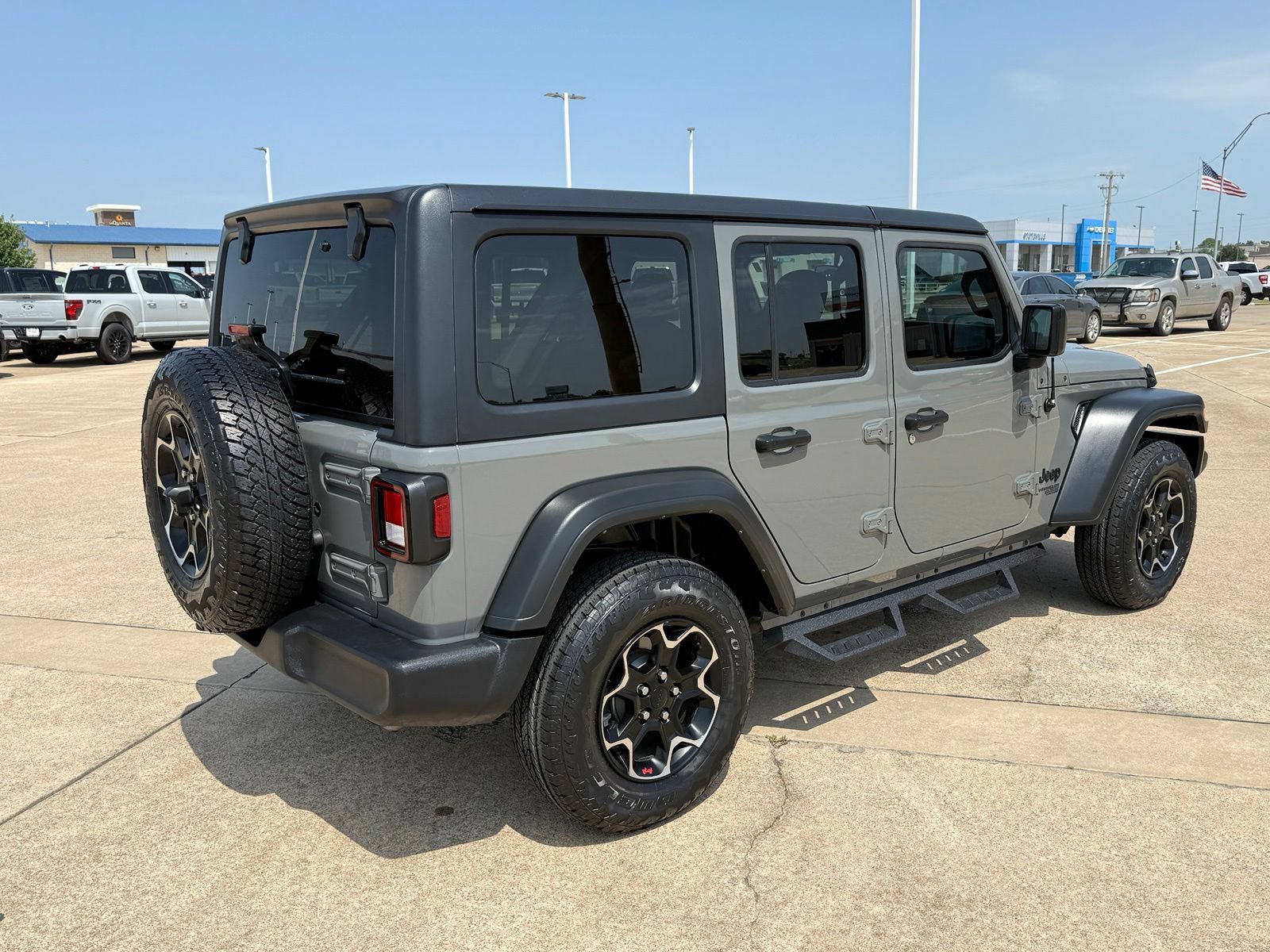 Used 2021 Jeep Wrangler Unlimited Sport AWD/4WD image 5