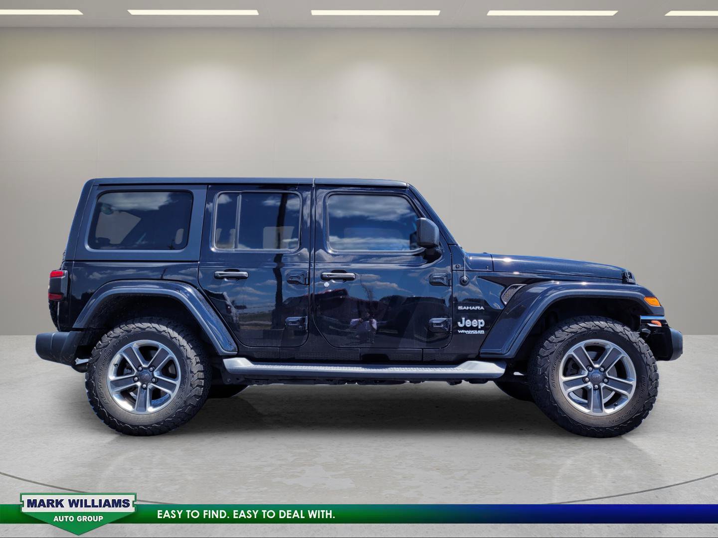 Used 2018 Jeep Wrangler Unlimited Sahara w/ Uconnect 4C Nav & Sound Group AWD/4WD image 2