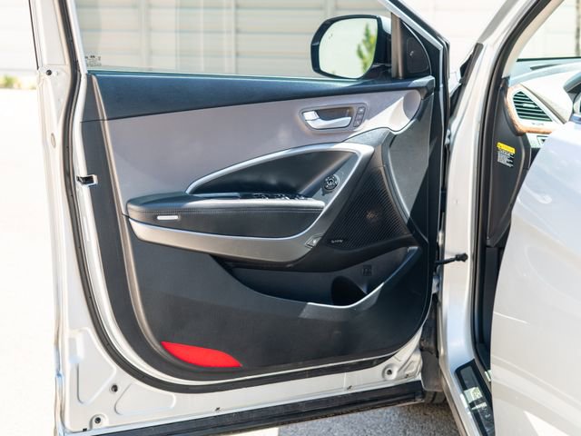Used 2017 Hyundai Santa Fe Limited AWD/4WD image 19