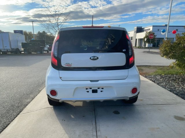 Used 2017 Kia Soul + FWD image 6