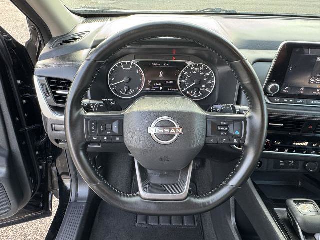 Used 2025 Nissan Rogue SV FWD image 19