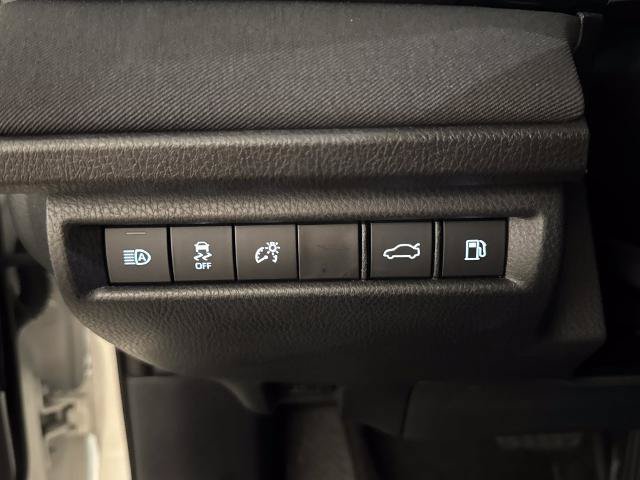 Used 2025 Toyota Camry LE w/ Convenience Package FWD image 18