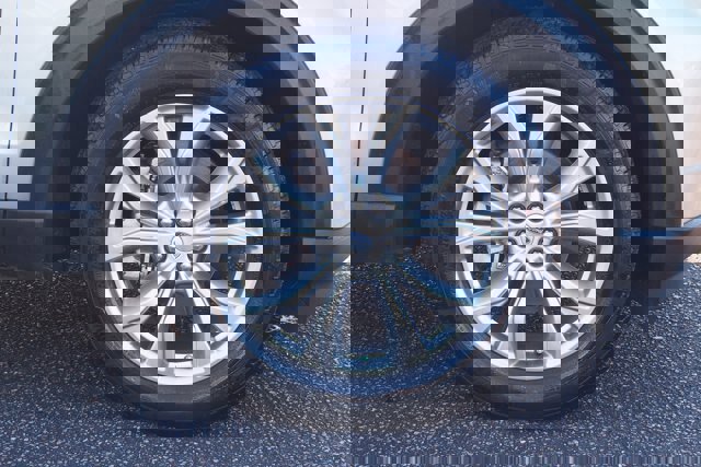 Certified 2024 Ford Explorer XLT w/ Equipment Group 202A image 9