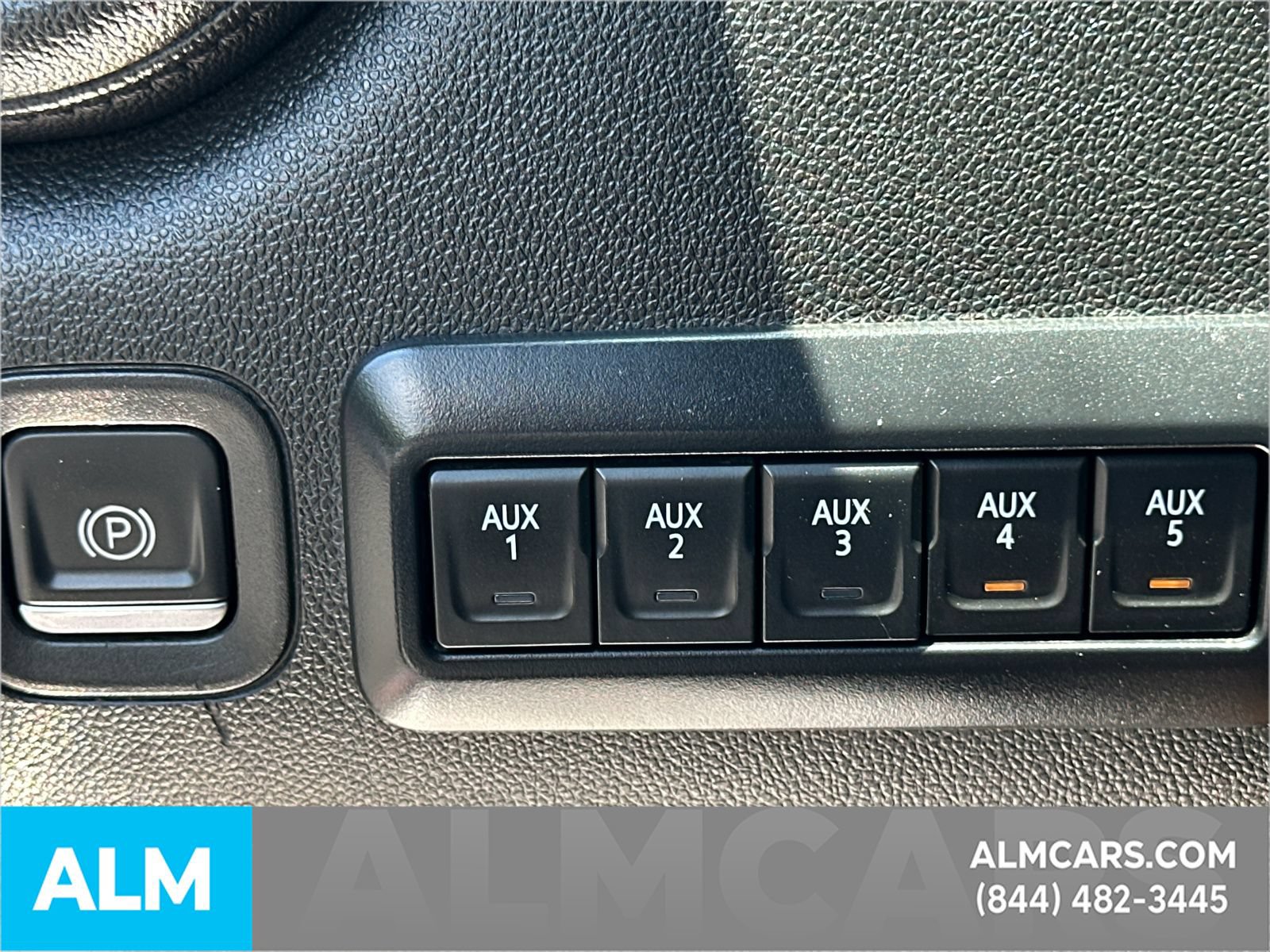 Used 2022 Chevrolet Silverado 3500 LT w/ Convenience Package AWD/4WD image 35