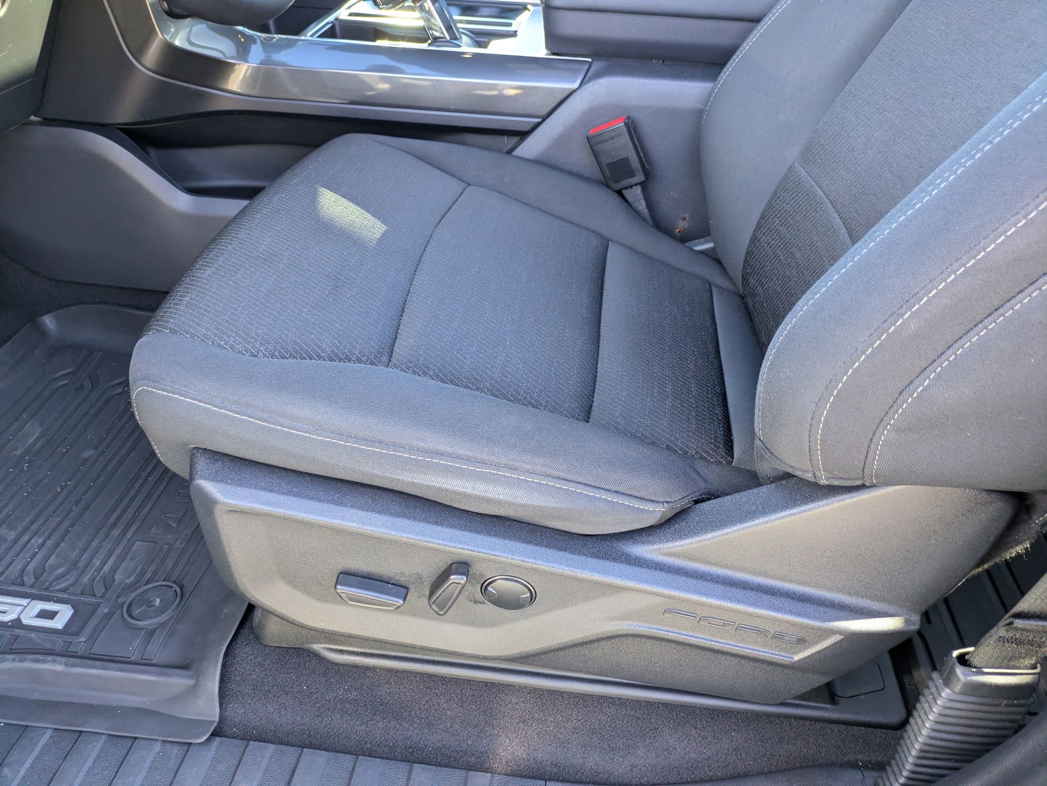 Certified 2023 Ford F150 XLT w/ Equipment Group 302A High image 14