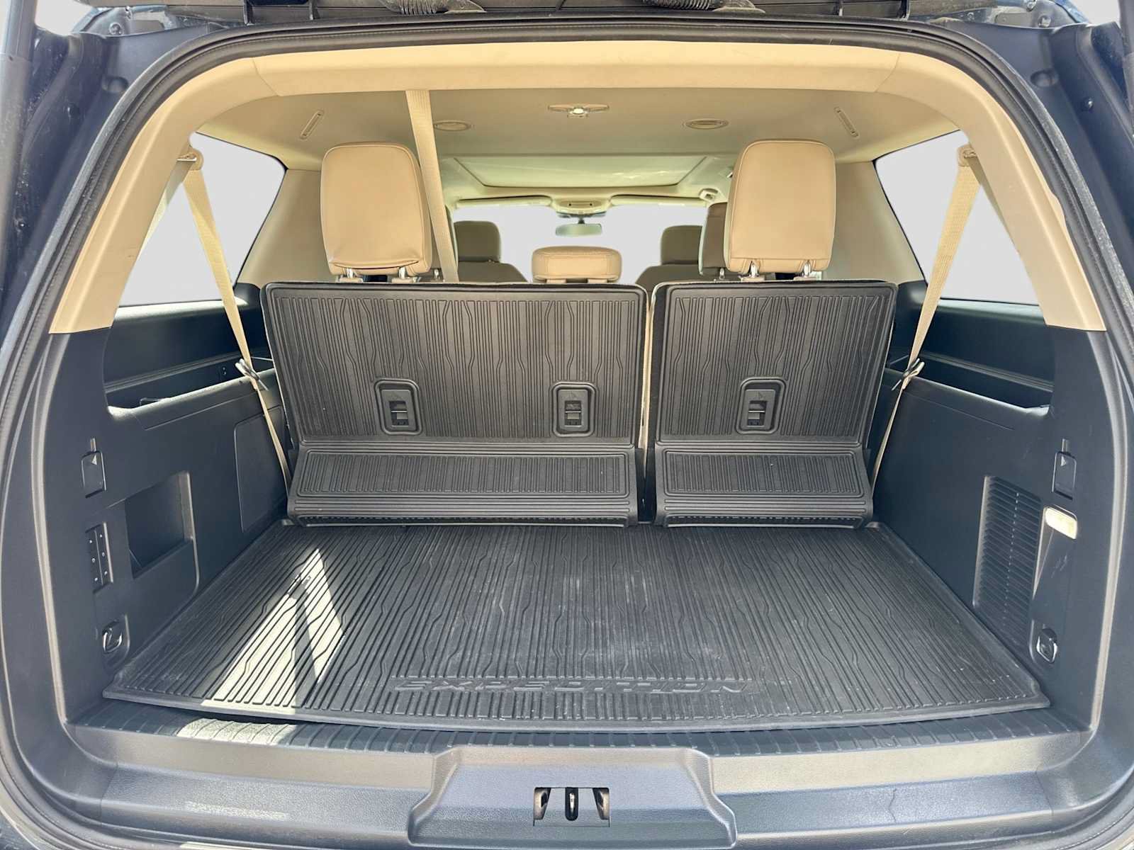 Certified 2022 Ford Expedition Max Limited RWD image 36
