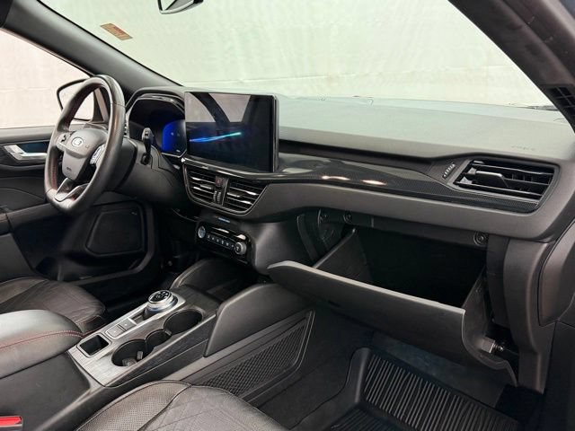 Certified 2023 Ford Escape ST-Line Elite w/ Premium Technology Package AWD/4WD image 12