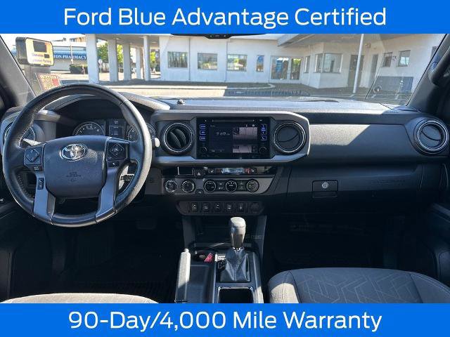 Used 2017 Toyota Tacoma TRD Off-Road w/ Premium & Technology Package image 17